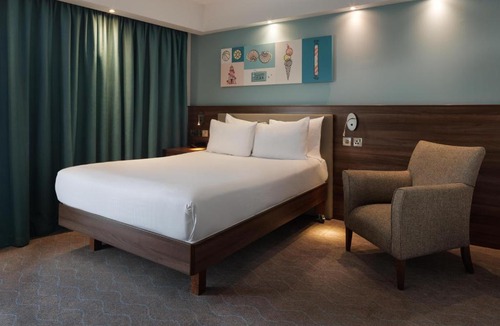 Bournemouth City Centre Hotel | Hampton by Hilton Bournemouth