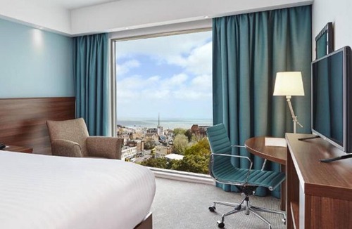 Bournemouth City Centre Hotel | Hampton by Hilton Bournemouth