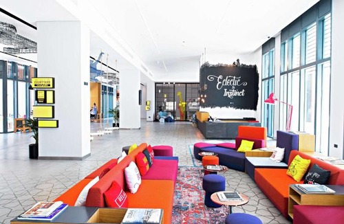 Bur Dubai Hotel | Hampton by Hilton Dubai Al Seef