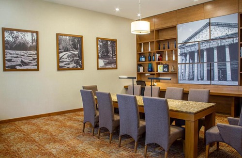 Chapalita Hotel | Hampton by Hilton Guadalajara Expo