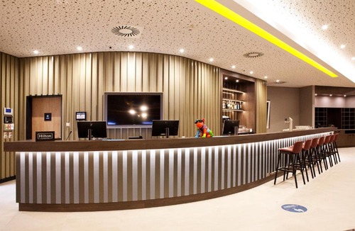 Hallbergmoos Hotel | Hampton by Hilton Munich Airport South