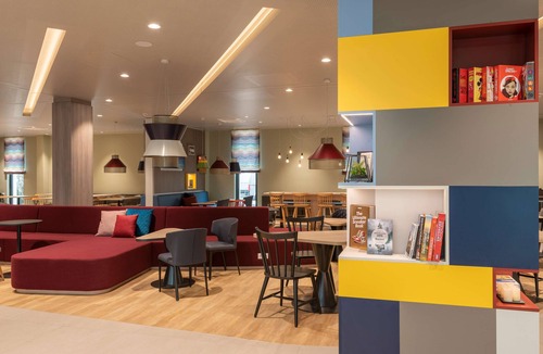 Schwabing-Freimann Hotel | Hampton by Hilton Munich City North