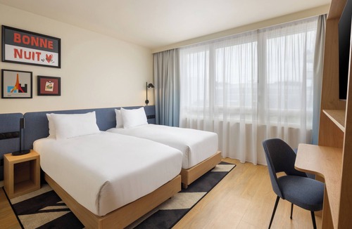 Saint-Ouen Hotel | Hampton By Hilton Paris Saint Ouen