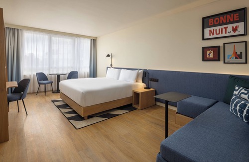 Saint-Ouen Hotel | Hampton By Hilton Paris Saint Ouen