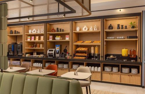 Saint-Ouen Hotel | Hampton By Hilton Paris Saint Ouen