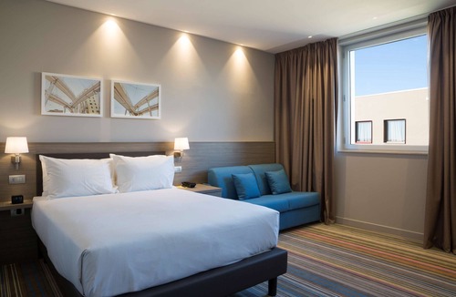 Zona XII Torre Spaccata Hotel | Hampton by Hilton Rome East