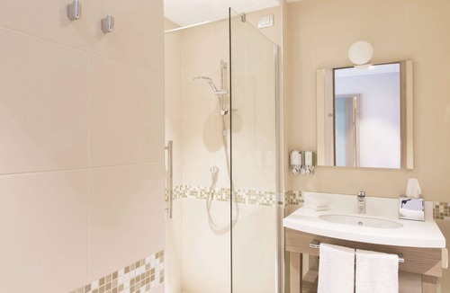 Zona XII Torre Spaccata Hotel | Hampton by Hilton Rome East