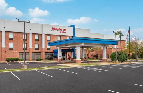 Akron Hotel | Hampton Inn Akron-South