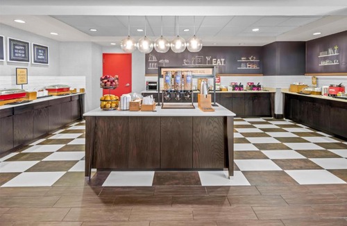 Camp Springs Hotel | Hampton Inn and Suites Camp Springs
