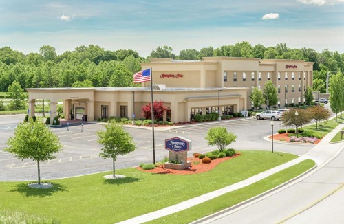 Auburn Hotel | Hampton Inn Auburn