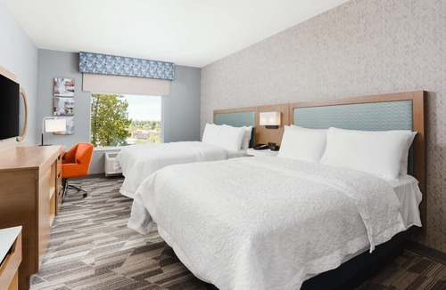 Guide Meridian Hotel | Hampton Inn Bellingham Airport