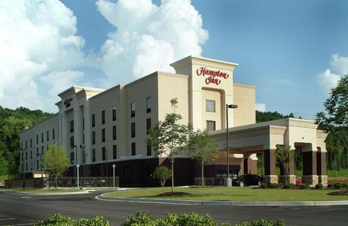 Leeds Hotel | Hampton Inn Birmingham/Leeds