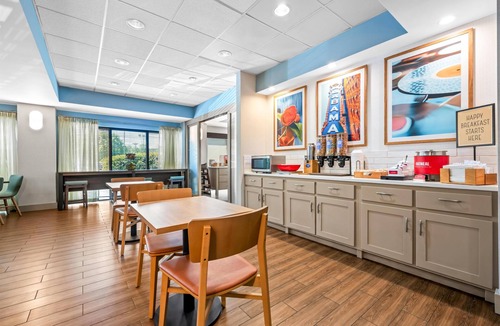 New Castle Hotel | Hampton Inn Birmingham/Trussville
