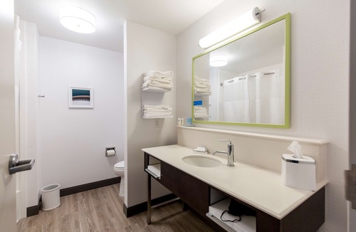 Bismarck Hotel | Hampton Inn Bismarck