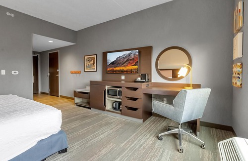 Williamsville Hotel | Hampton Inn Buffalo - Amherst, NY