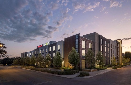 Holly Hotel | Hampton Inn by Hilton Austin Downtown East Side