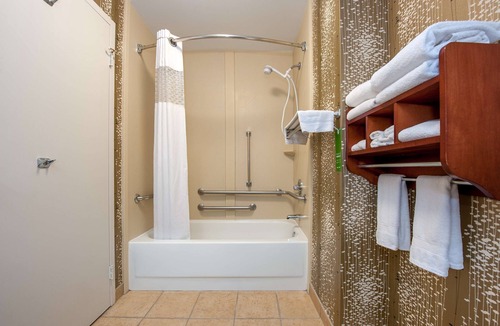 Bowling Green Hotel | Hampton Inn by Hilton Bowling Green
