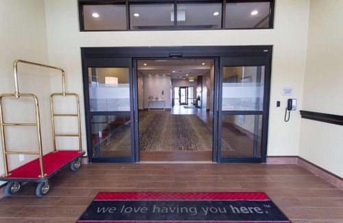 County of Vermilion River Hotel | Hampton Inn by Hilton Lloydminster