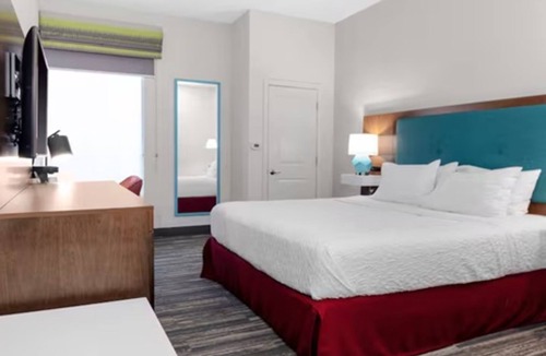 Bow Hotel | Hampton Inn by Hilton Concord/Bow