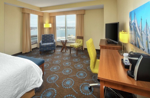 Downtown Halifax Hotel | Hampton Inn by Hilton Halifax Downtown