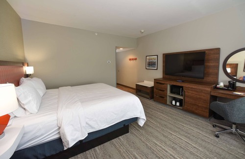 Walton Hotel | Hampton Inn by Hilton Richwood Cincinnati South