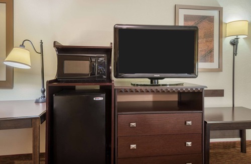 University Place Hotel | Hampton Inn Charlotte - University Place