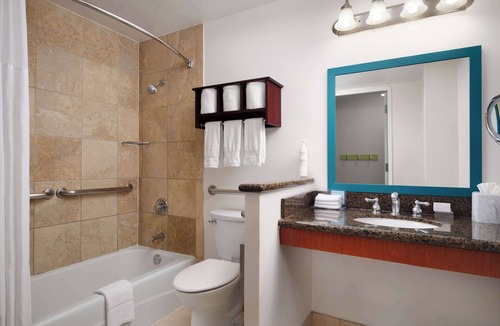 Streeterville Hotel | Hampton Inn Chicago Downtown/Magnificent Mile