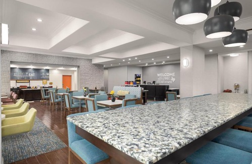 Cotulla Hotel | Hampton Inn Cotulla