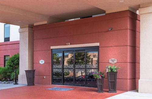 Warrington Hotel | Hampton Inn Doylestown