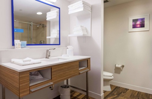 Warrington Hotel | Hampton Inn Doylestown