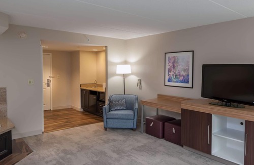 Warrington Hotel | Hampton Inn Doylestown