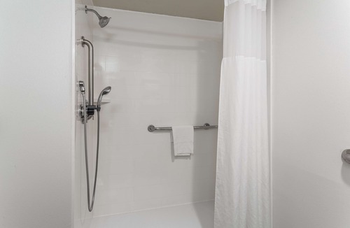 Eau Claire Hotel | Hampton Inn Eau Claire