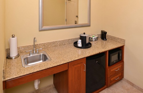Evanston Hotel | Hampton Inn Evanston