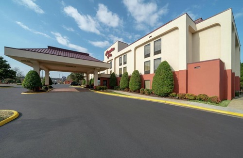 Hopewell Hotel | Hampton Inn Hopewell Fort Gregg-Adams