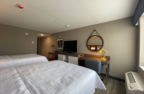 Downtown Indianapolis Hotel | Hampton Inn Indianapolis Downtown IUPUI