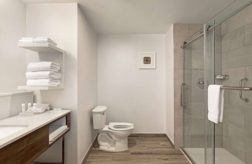 Downtown Indianapolis Hotel | Hampton Inn Indianapolis Downtown IUPUI