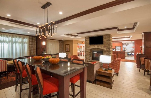 Kingston Hotel | Hampton Inn Kingston