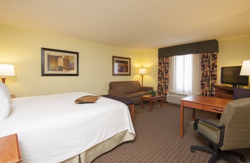 Macomb Hotel | Hampton Inn Macomb