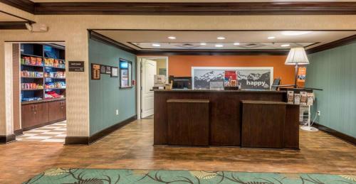 New Albany Hotel | Hampton Inn New Albany