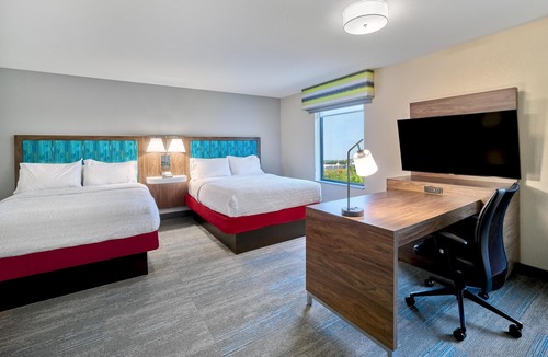 Aksarben - Elmwood Park Hotel | Hampton Inn Omaha Midtown-Aksarben Area