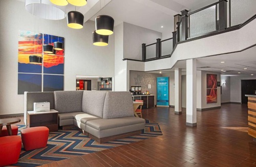 Phoenix Hotel | Hampton Inn Phoenix Airport North