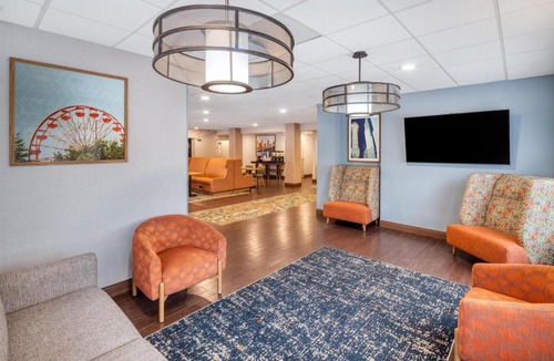Wilkes East Hotel | Hampton Inn Portland East