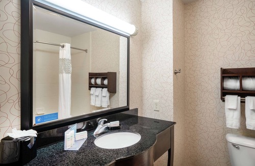 Sandston Hotel | Hampton Inn Richmond Airport