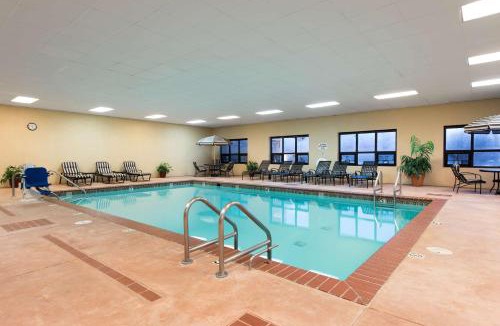 Seymour Hotel | Hampton Inn Seymour