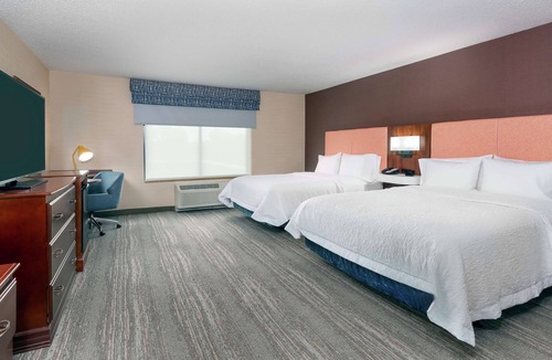 Enfield Hotel | Hampton Inn Springfield South Enfield