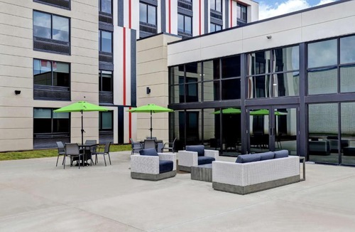 St. Catharines Hotel | Hampton Inn St. Catharines Niagara