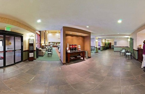Valparaiso Hotel | Hampton Inn & Suites Valparaiso