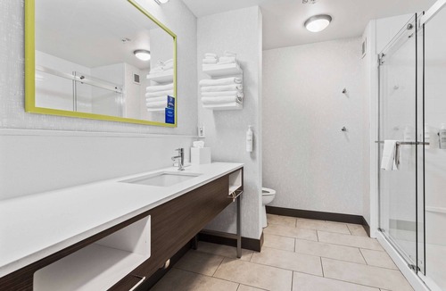 Colorado Springs Hotel | Hampton Inn & Suites Colorado Springs/Air Force Academy