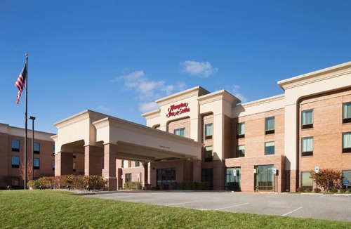 Edgewood Hotel | Hampton Inn & Suites Aberdeen/APG South