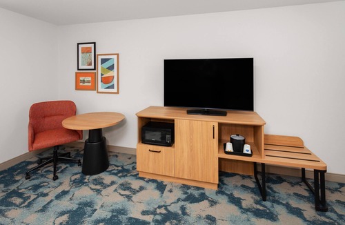 Alexandria Hotel | Hampton Inn & Suites Alexandria
